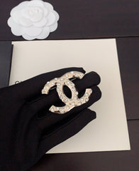Versatile Diamond Brooch