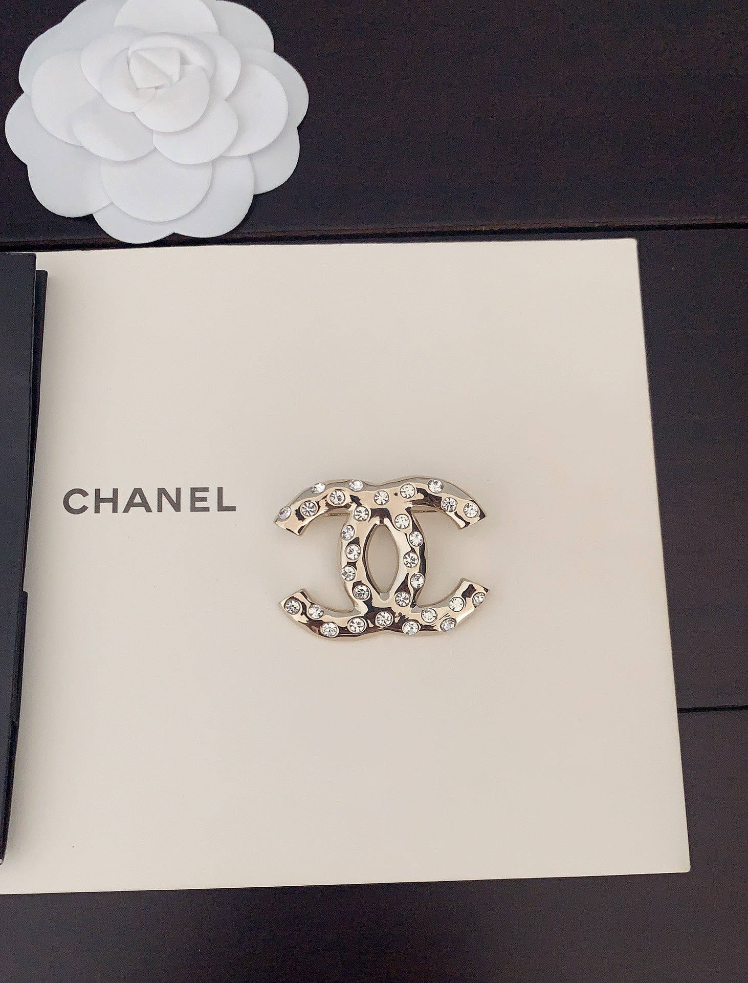 Versatile Diamond Brooch