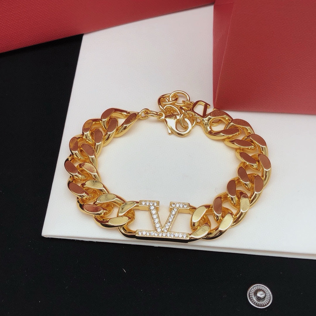V Diamond Chain bracelet
