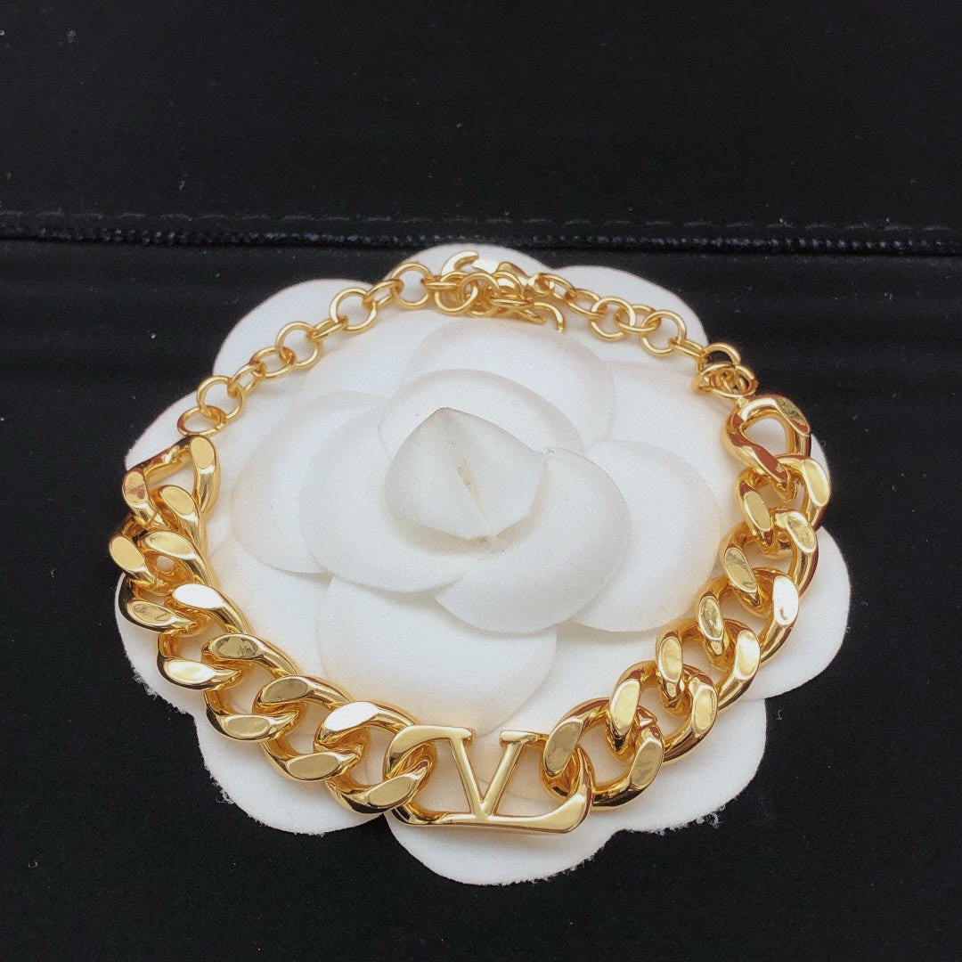 V Chain Bracelet