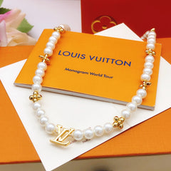 Elegant Fashion Pearl Necklace