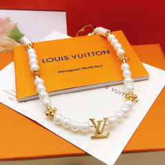 Elegant Fashion Pearl Necklace