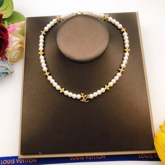Elegant Fashion Pearl Necklace