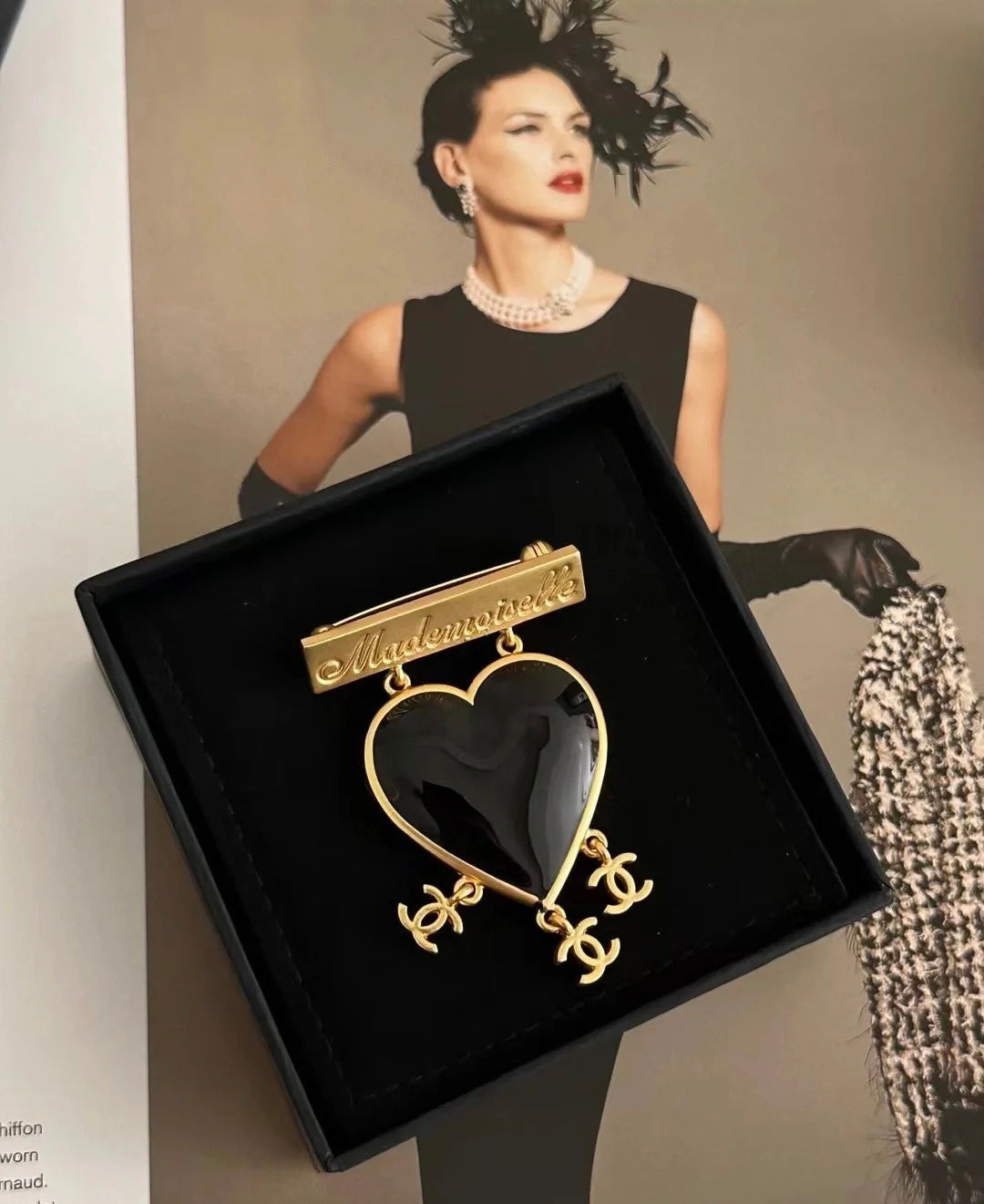 Epoxy Letter Pendant Heart Brooch