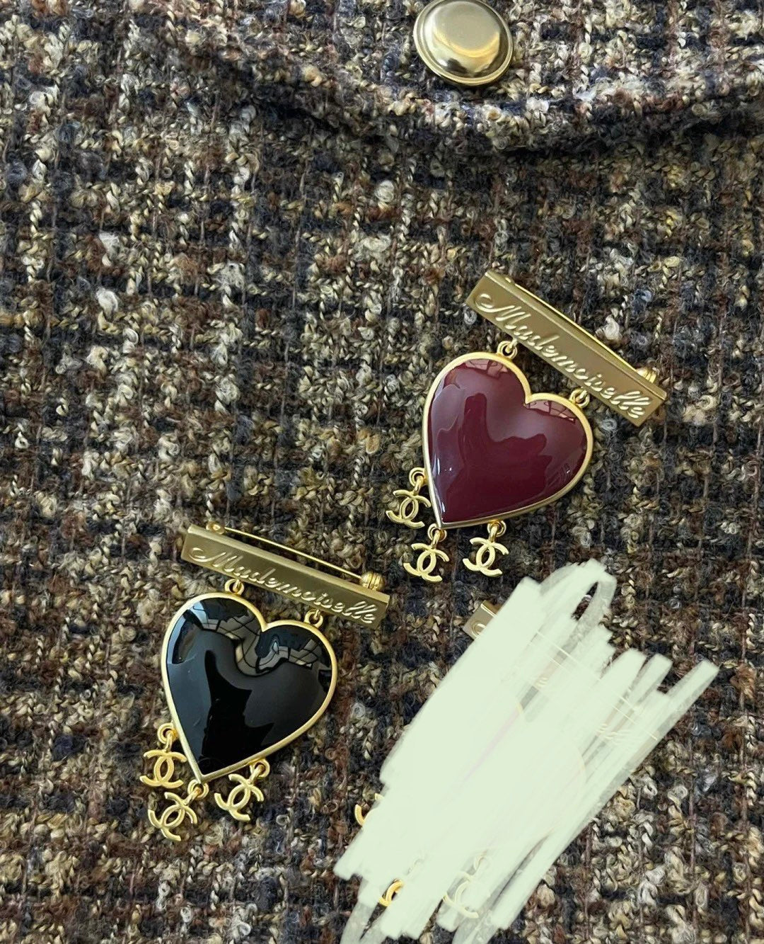 Epoxy Letter Pendant Heart Brooch