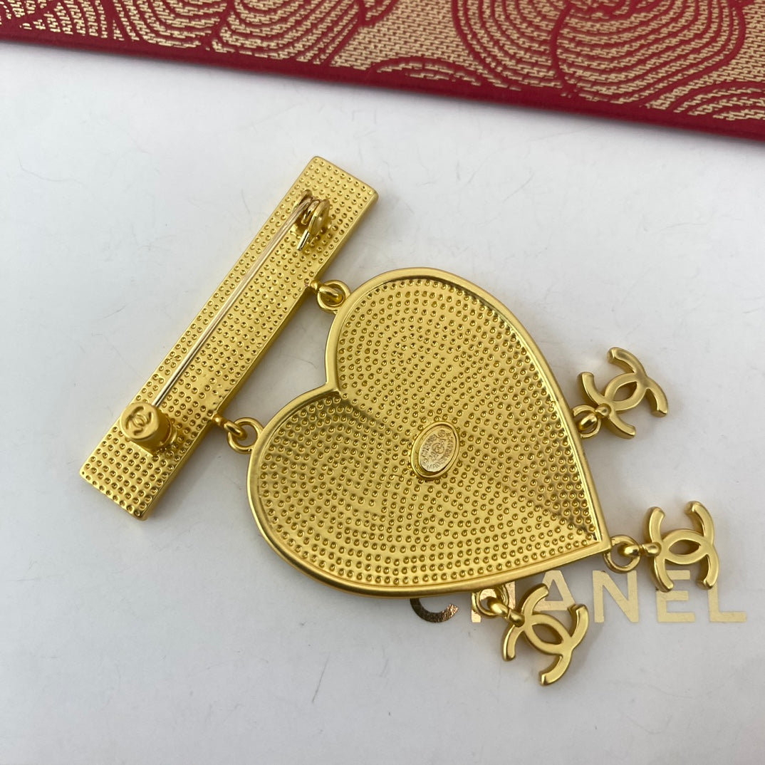 Epoxy Letter Pendant Heart Brooch