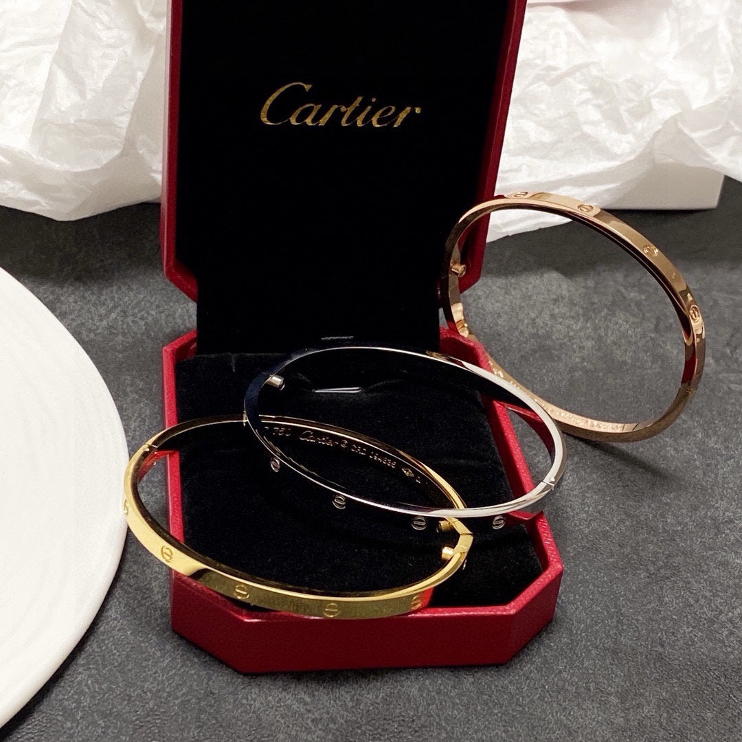 Classic love small model bracelet