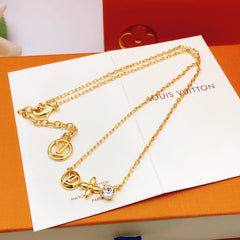 Diamond pendant necklace