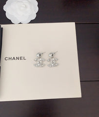 White Diamond Heart Pearl Earrings