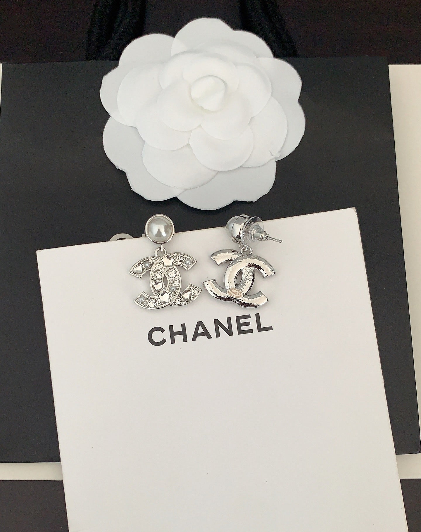 White Diamond Heart Pearl Earrings