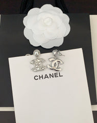 White Diamond Heart Pearl Earrings
