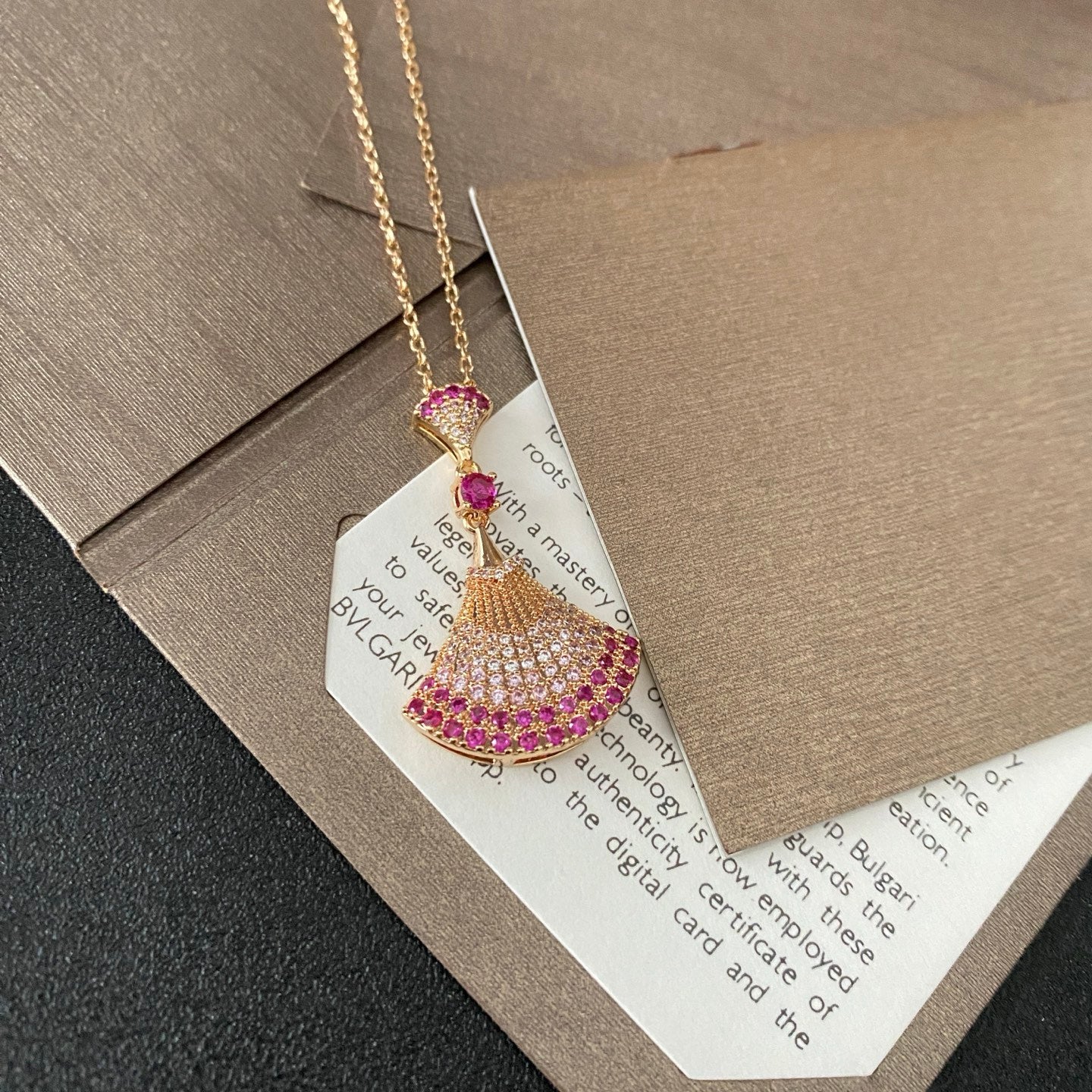 Sparkling Diamond Fan-Shaped Necklace