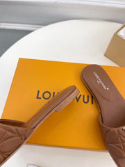 Fashionable Metal Leather Slippers