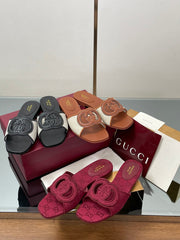 Canvas hollow slippers