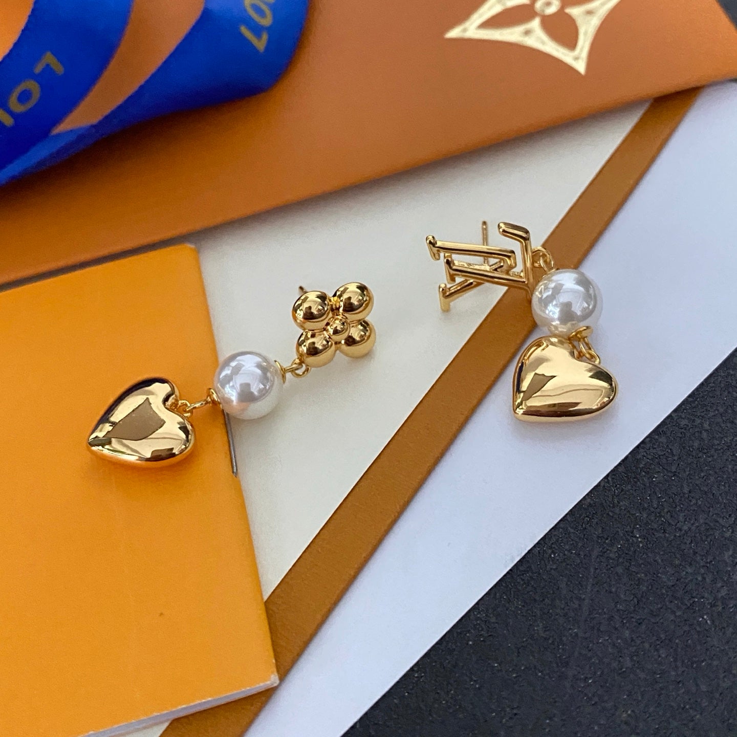 Heart  Pendant Pearl Earrings