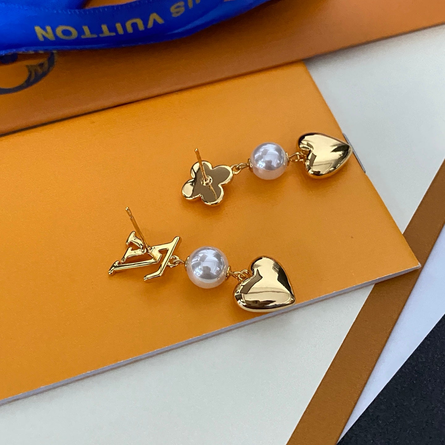 Heart  Pendant Pearl Earrings