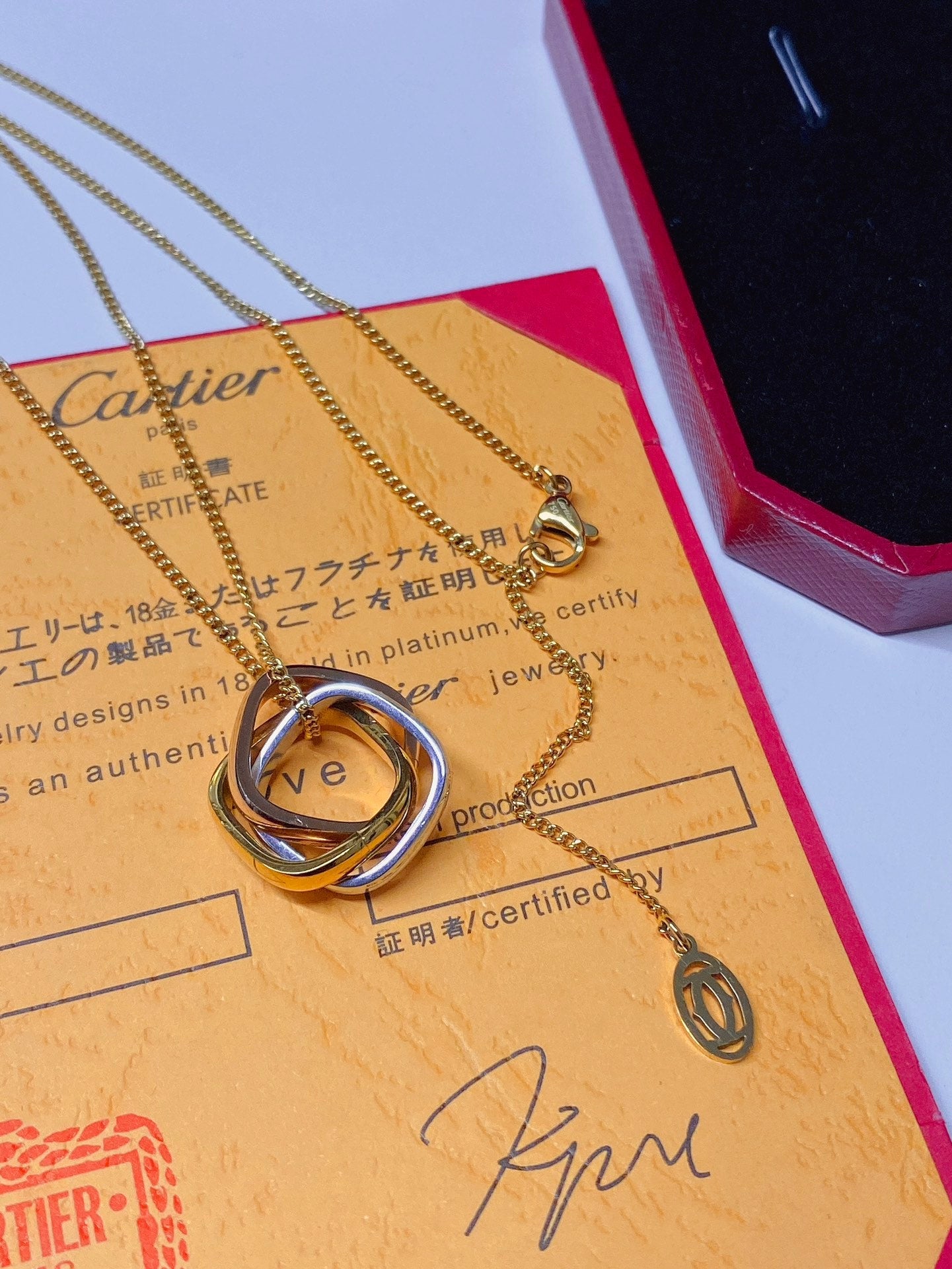 3 hoops pendant necklace