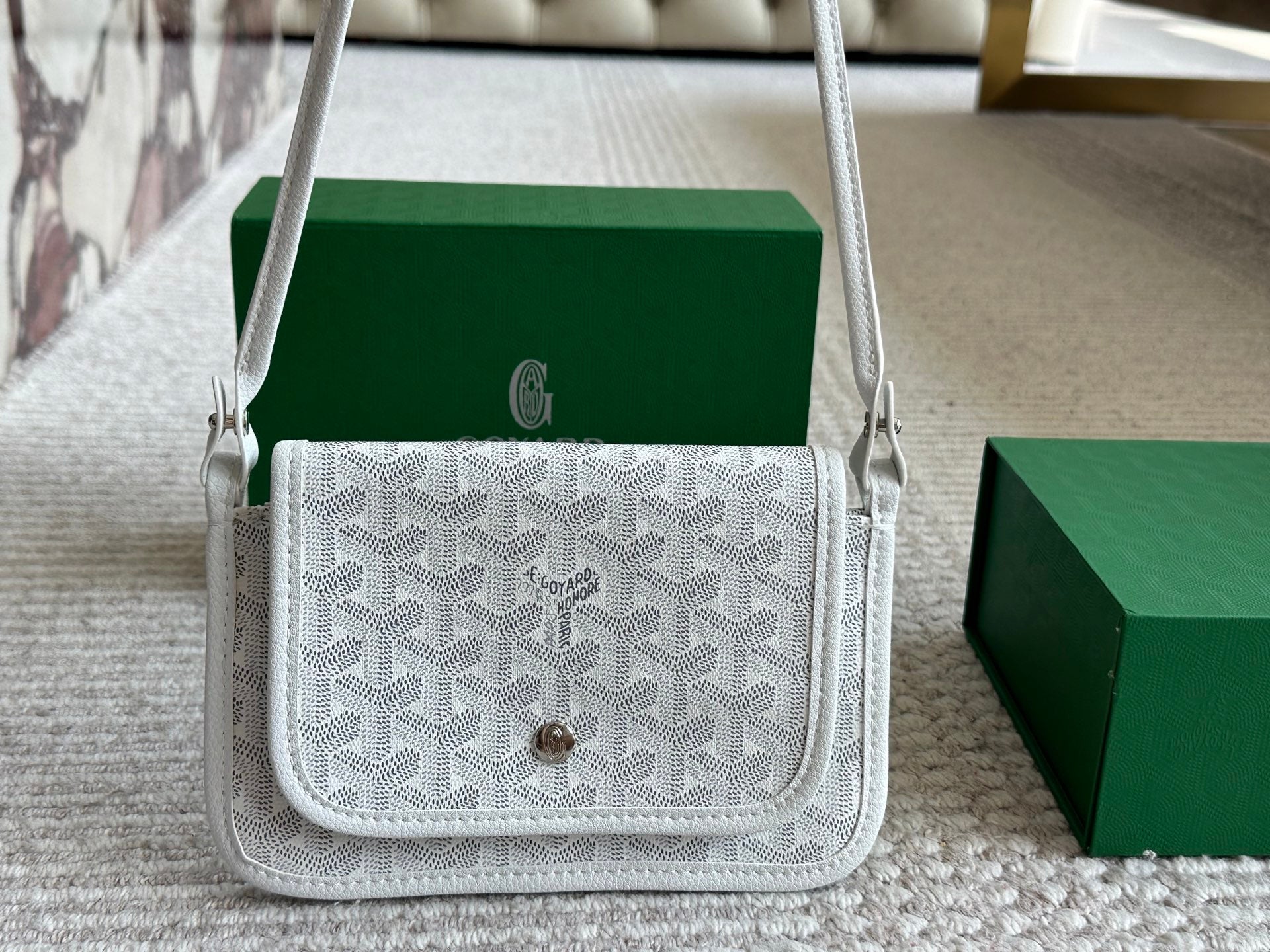 Vintage leather unisex envelope bag