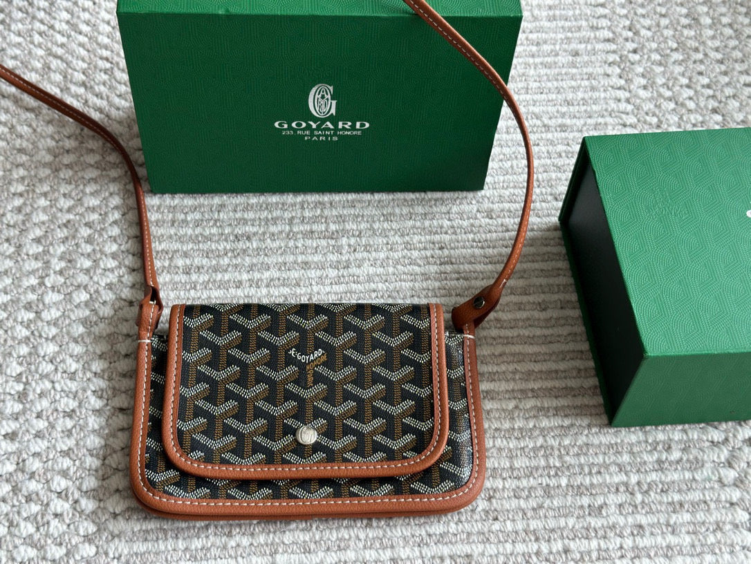 Vintage leather unisex envelope bag