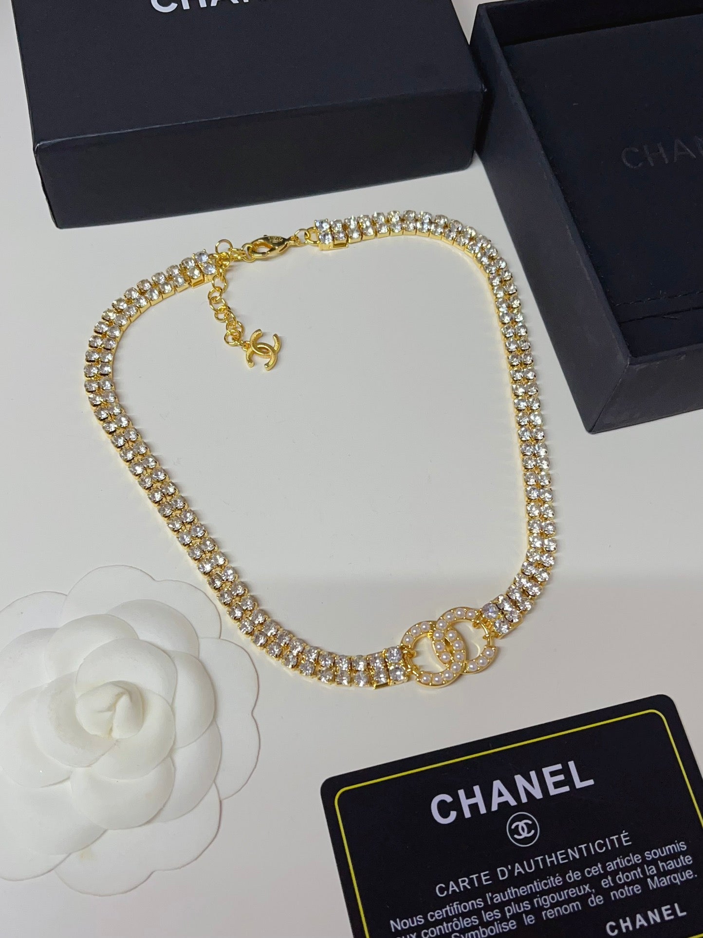Full Diamond pearl necklace