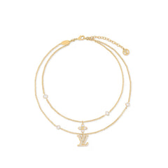 Sparkling diamond necklace