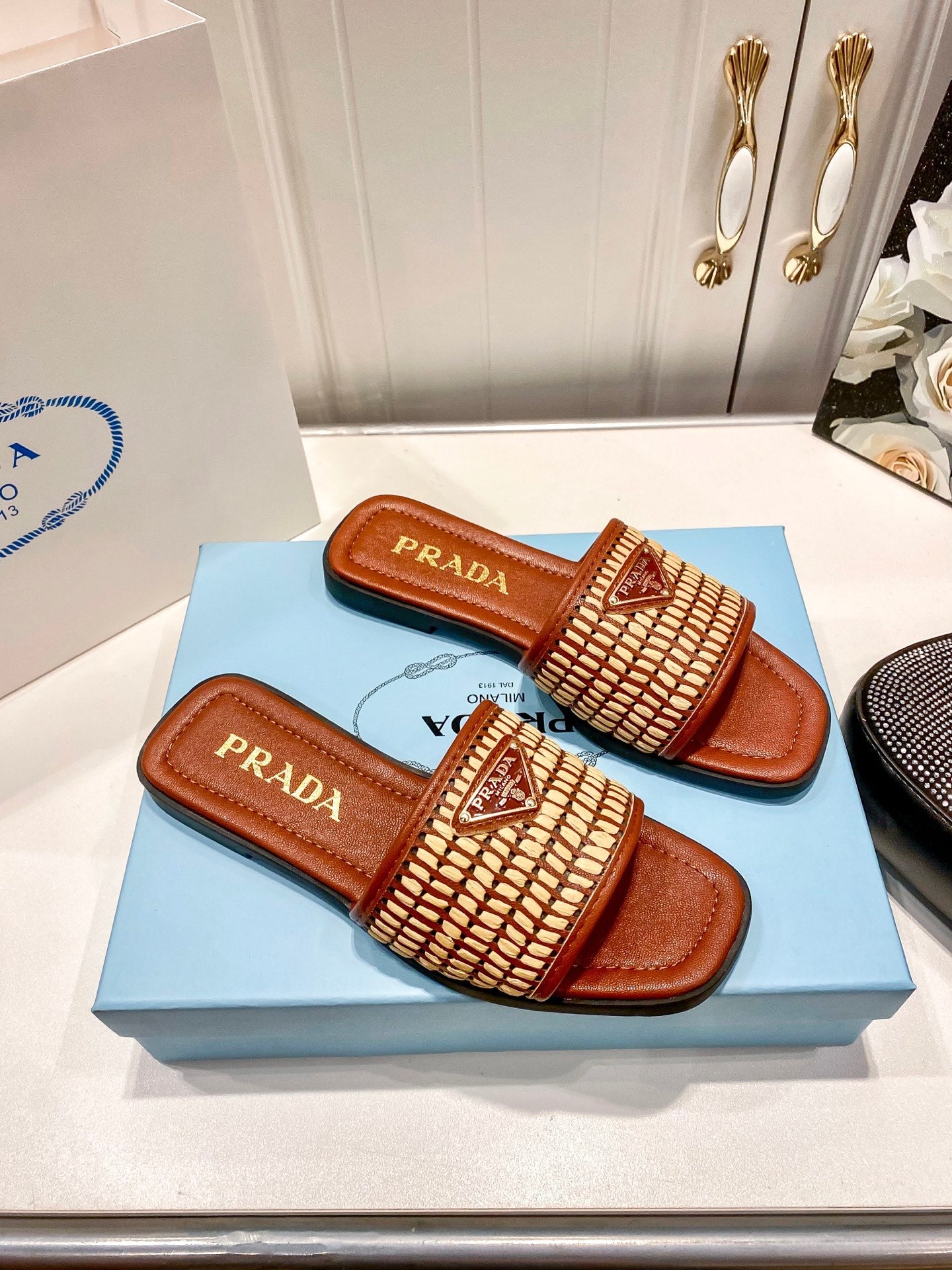 Summer straw leather flat slippers