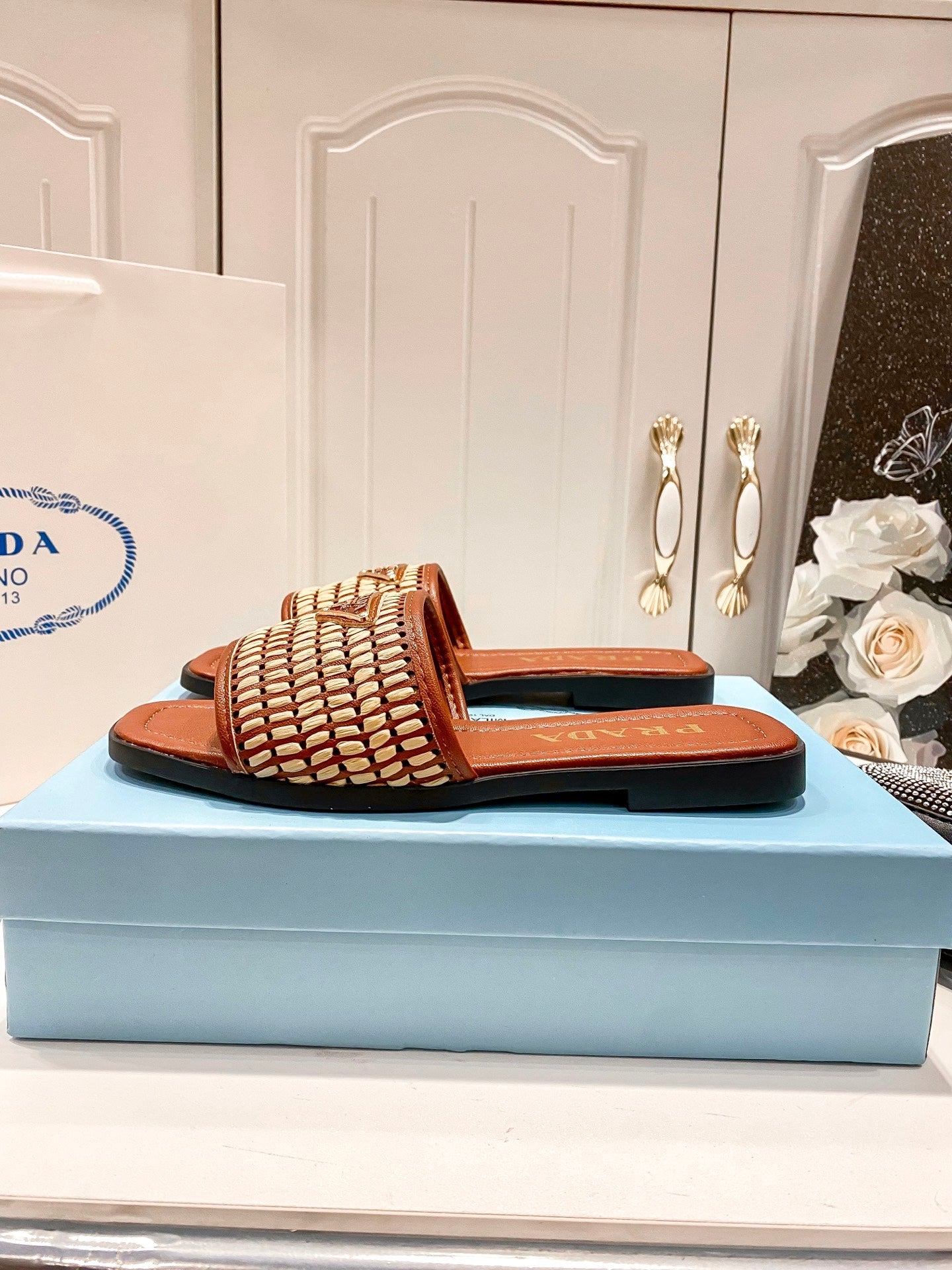 Summer straw leather flat slippers