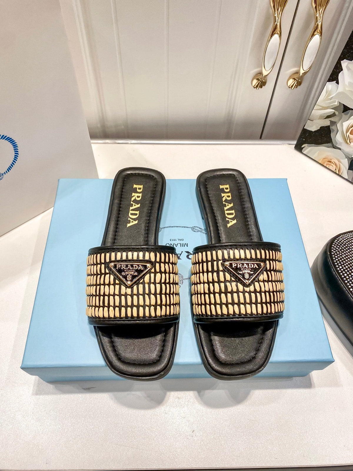 Summer straw leather flat slippers