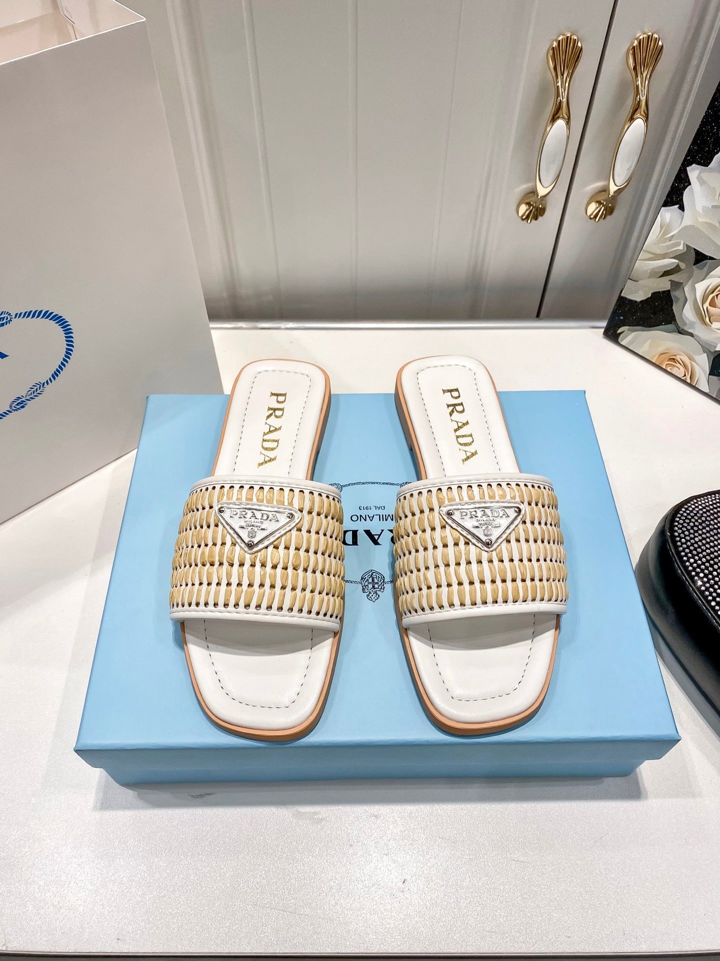 Summer straw leather flat slippers