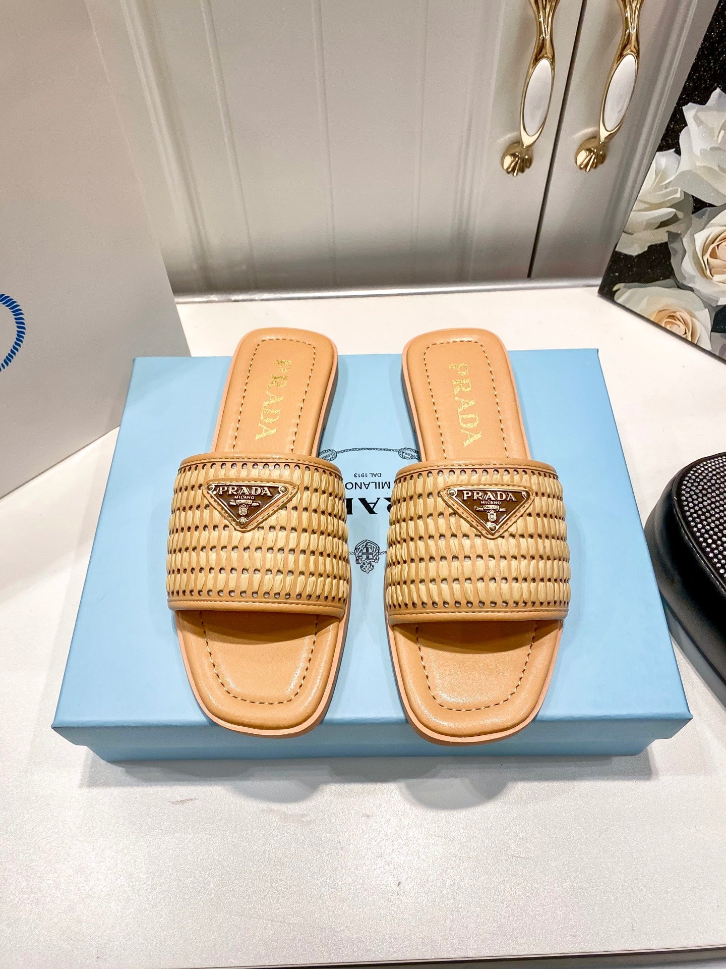 Summer straw leather flat slippers