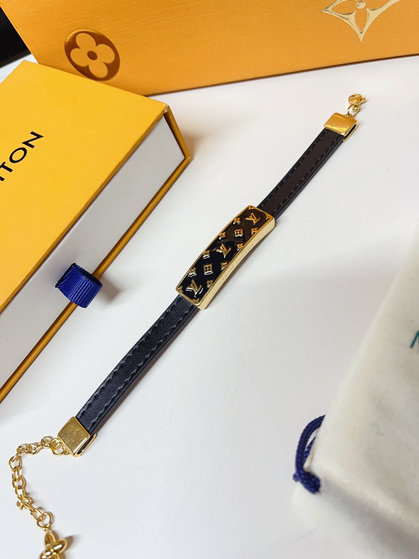 Embossed metal leather bracelet