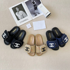 Zipper pocket couple slippers