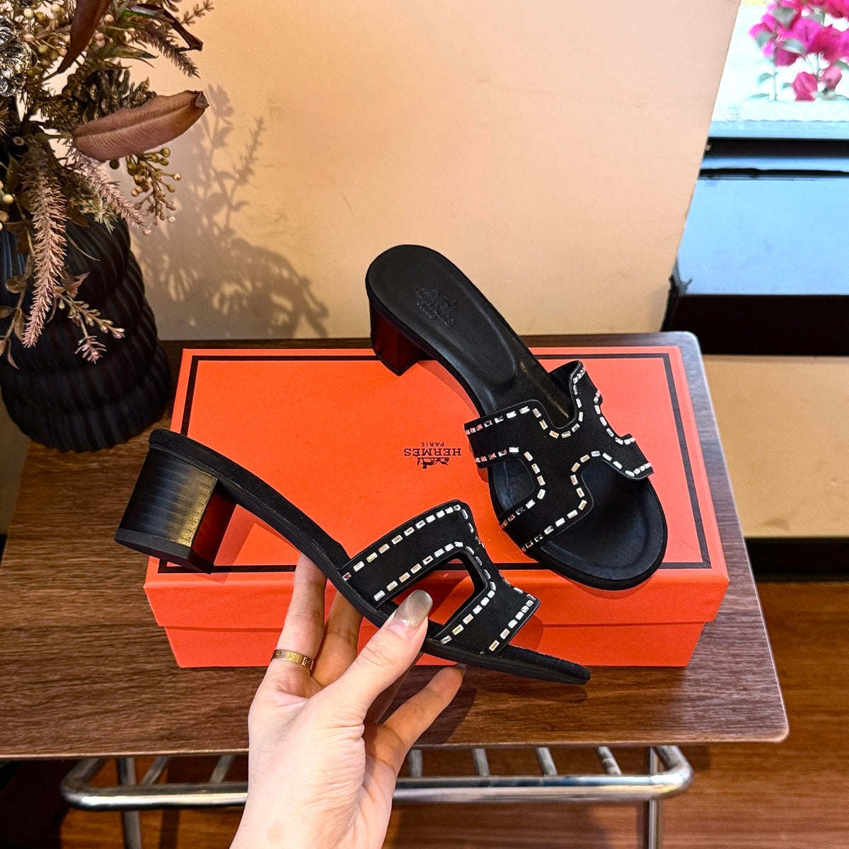Rhinestone thick heel slippers