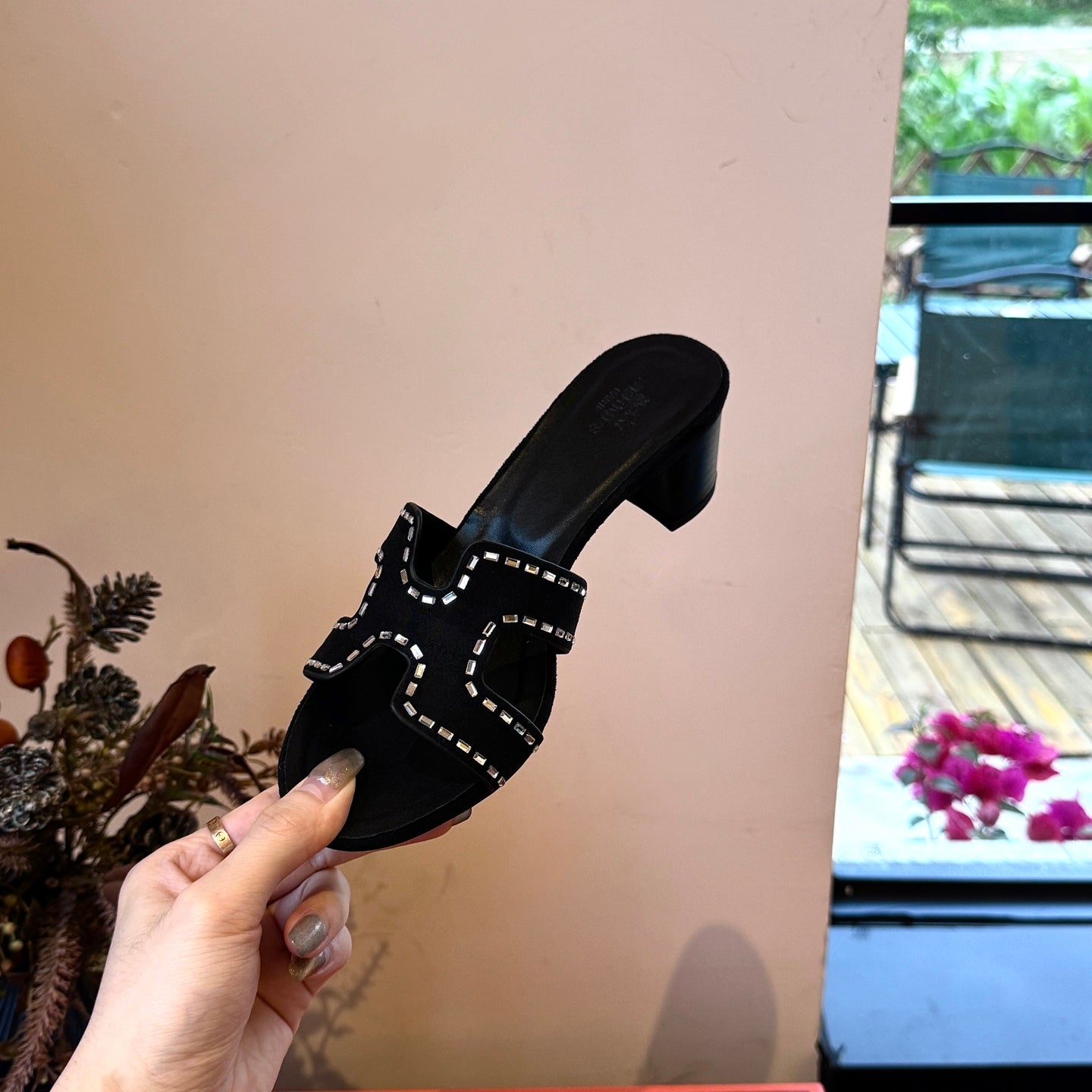 Rhinestone thick heel slippers