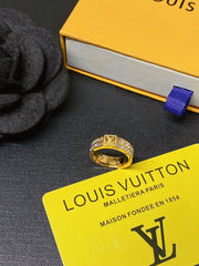 Shiny Broken Diamond Ring