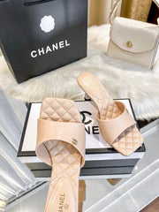 Diamond medium heel slippers