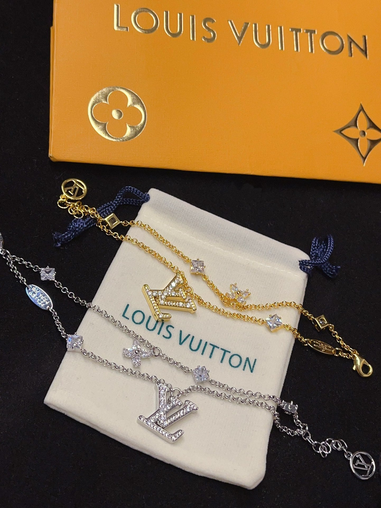 Sparkling diamond letter bracelet