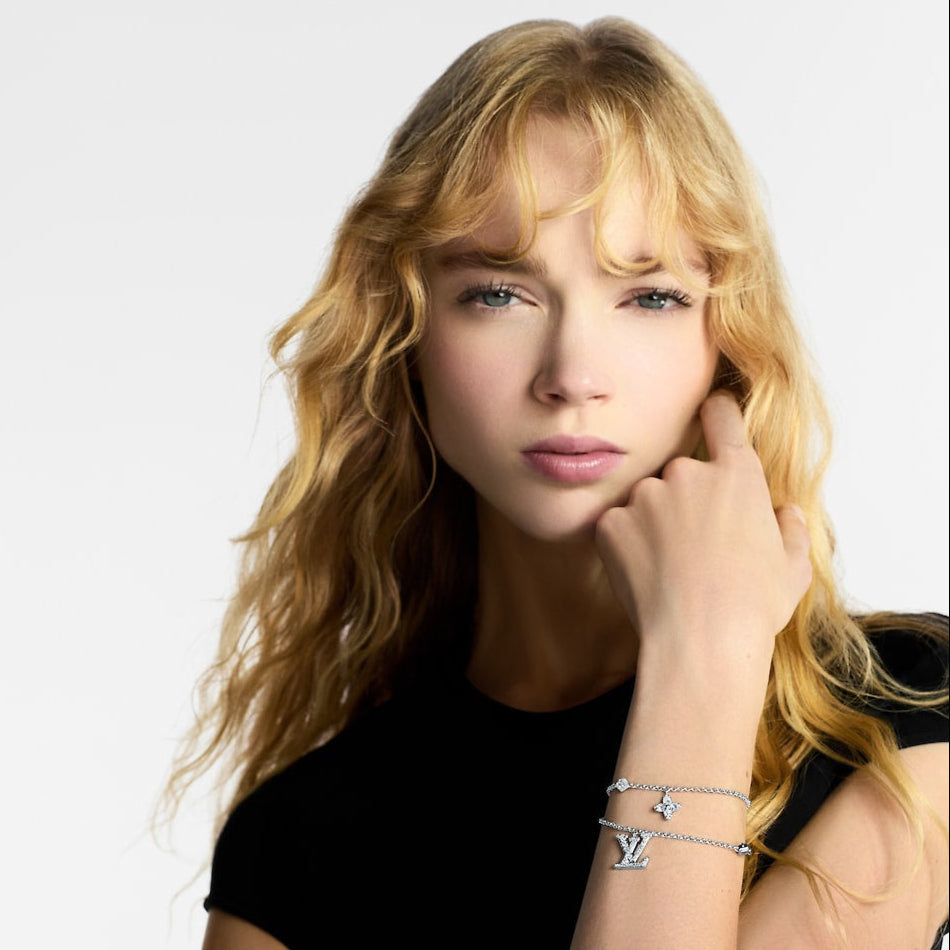 Sparkling diamond letter bracelet