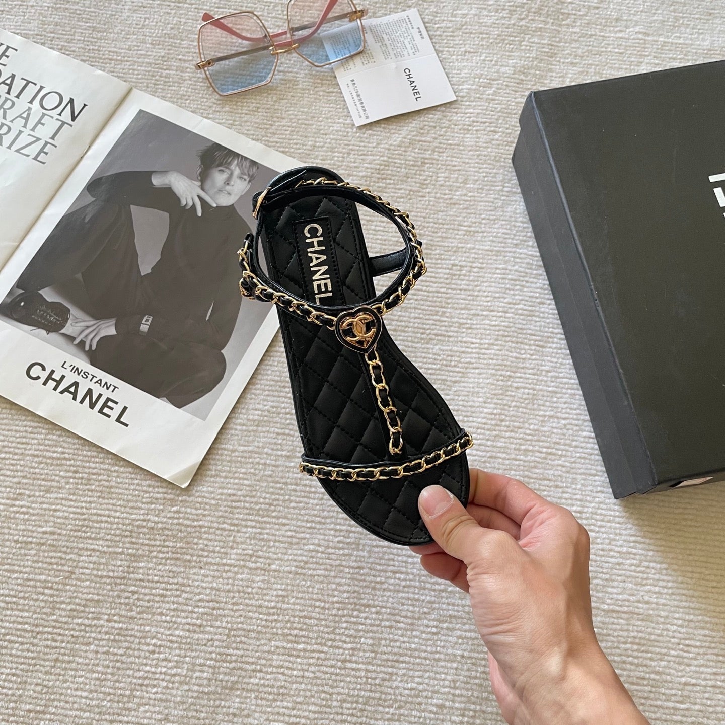 Heart chain sandals
