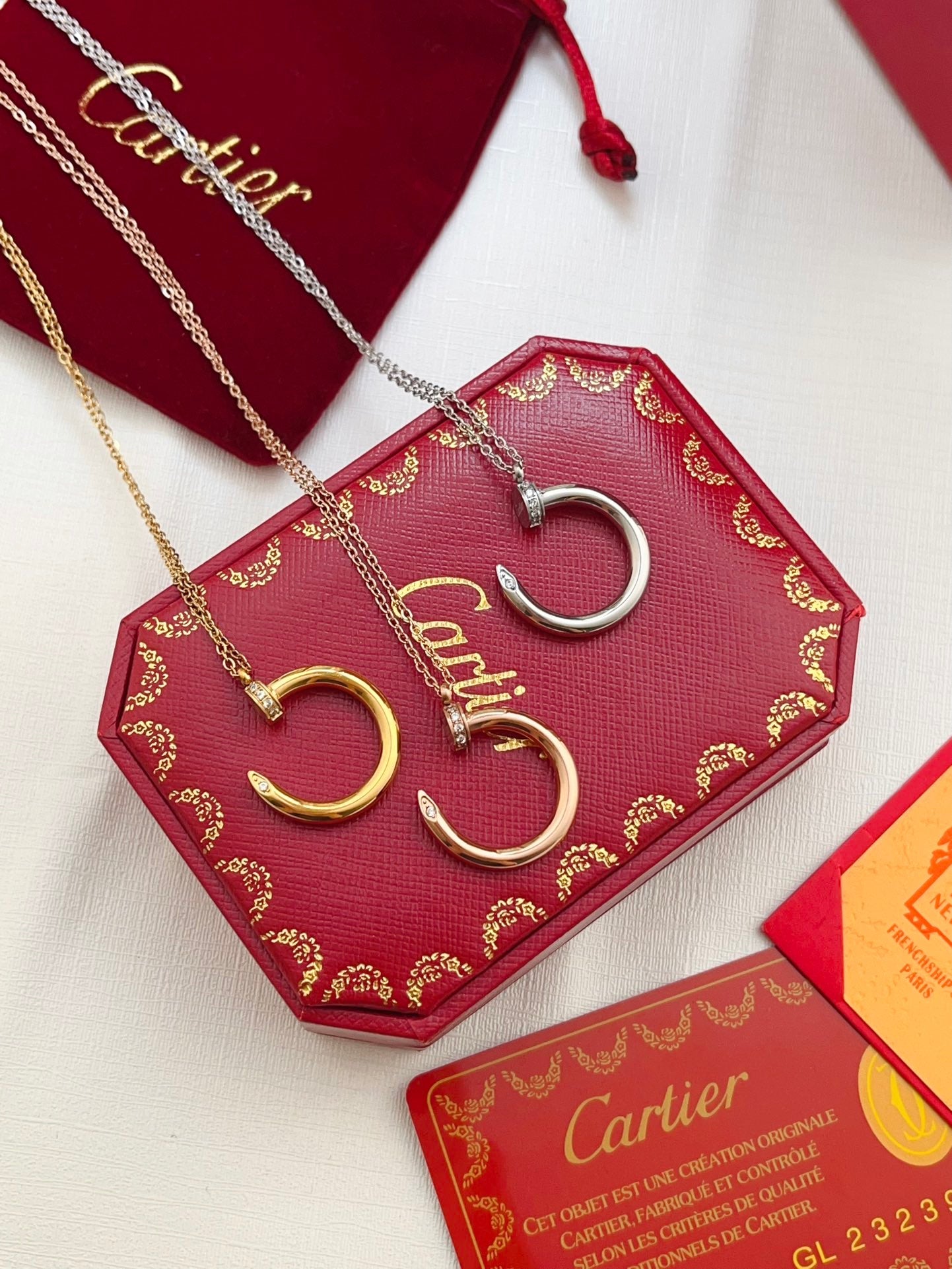 Fashion nail pendant necklace