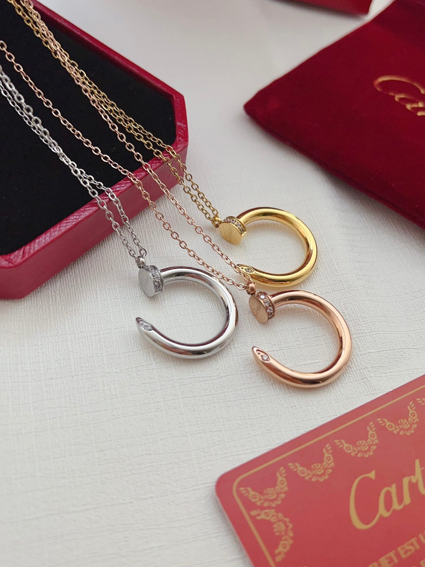 Fashion nail pendant necklace