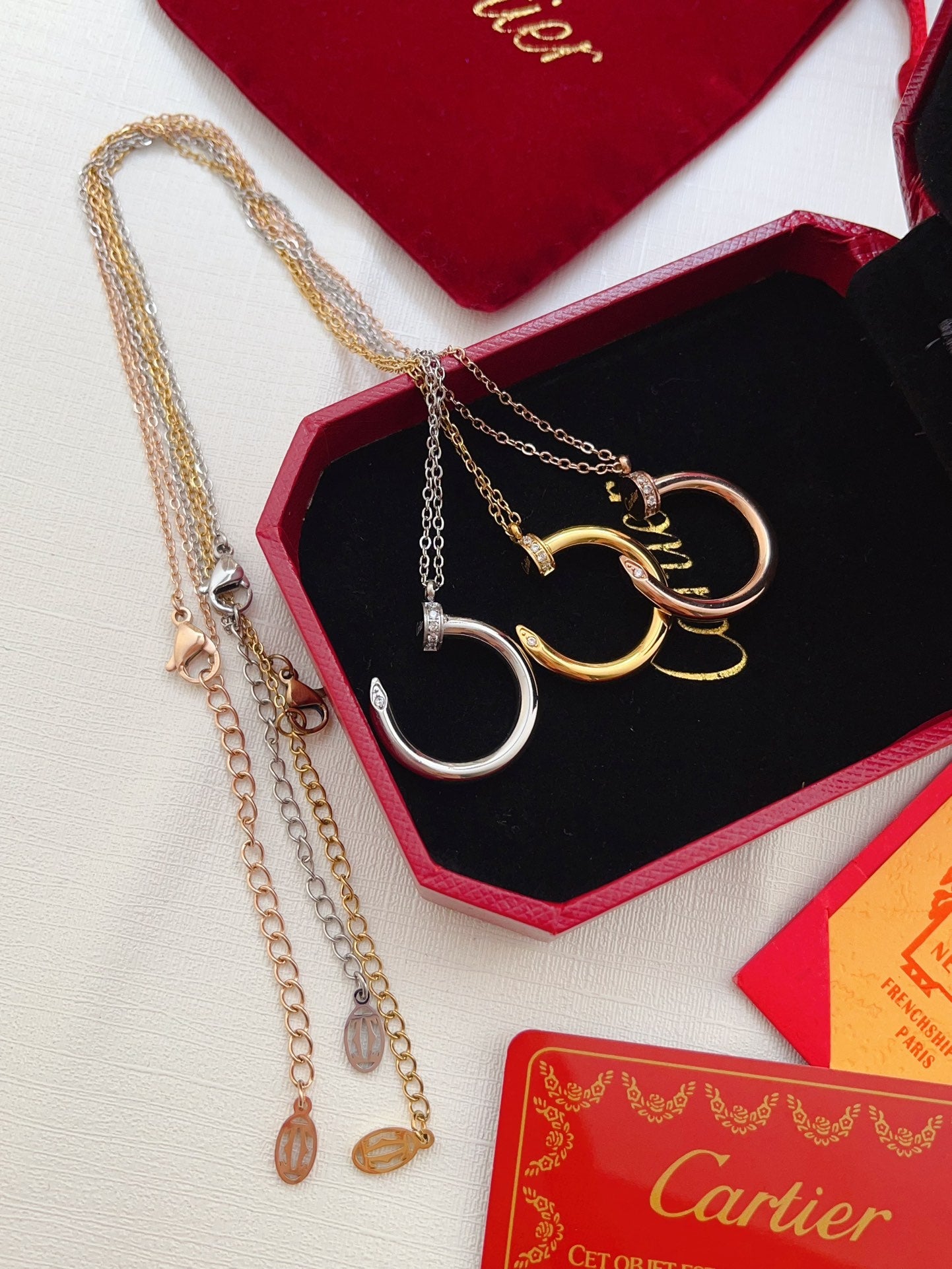 Fashion nail pendant necklace