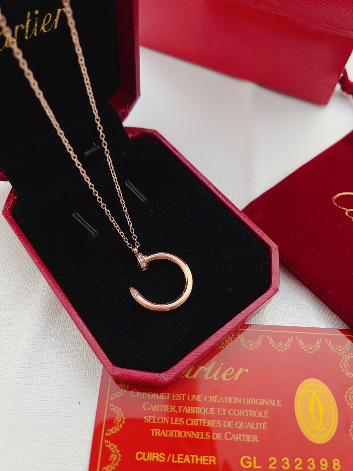 Fashion nail pendant necklace