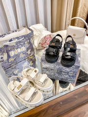 2 colors flat sandals