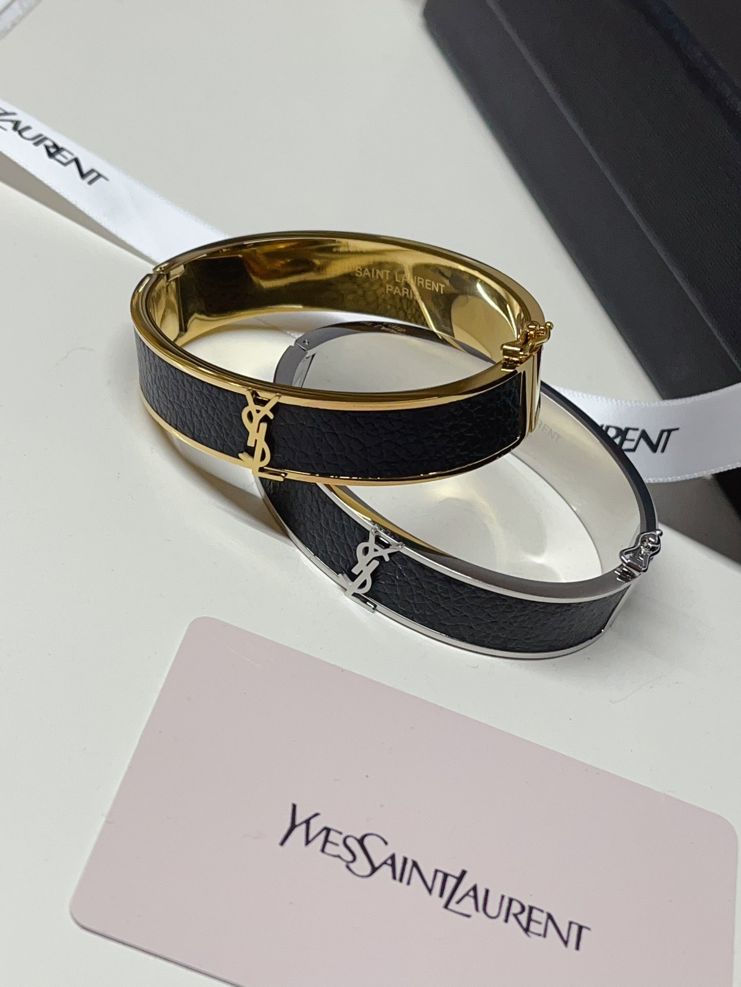 Engraving Leather and metal bracelet