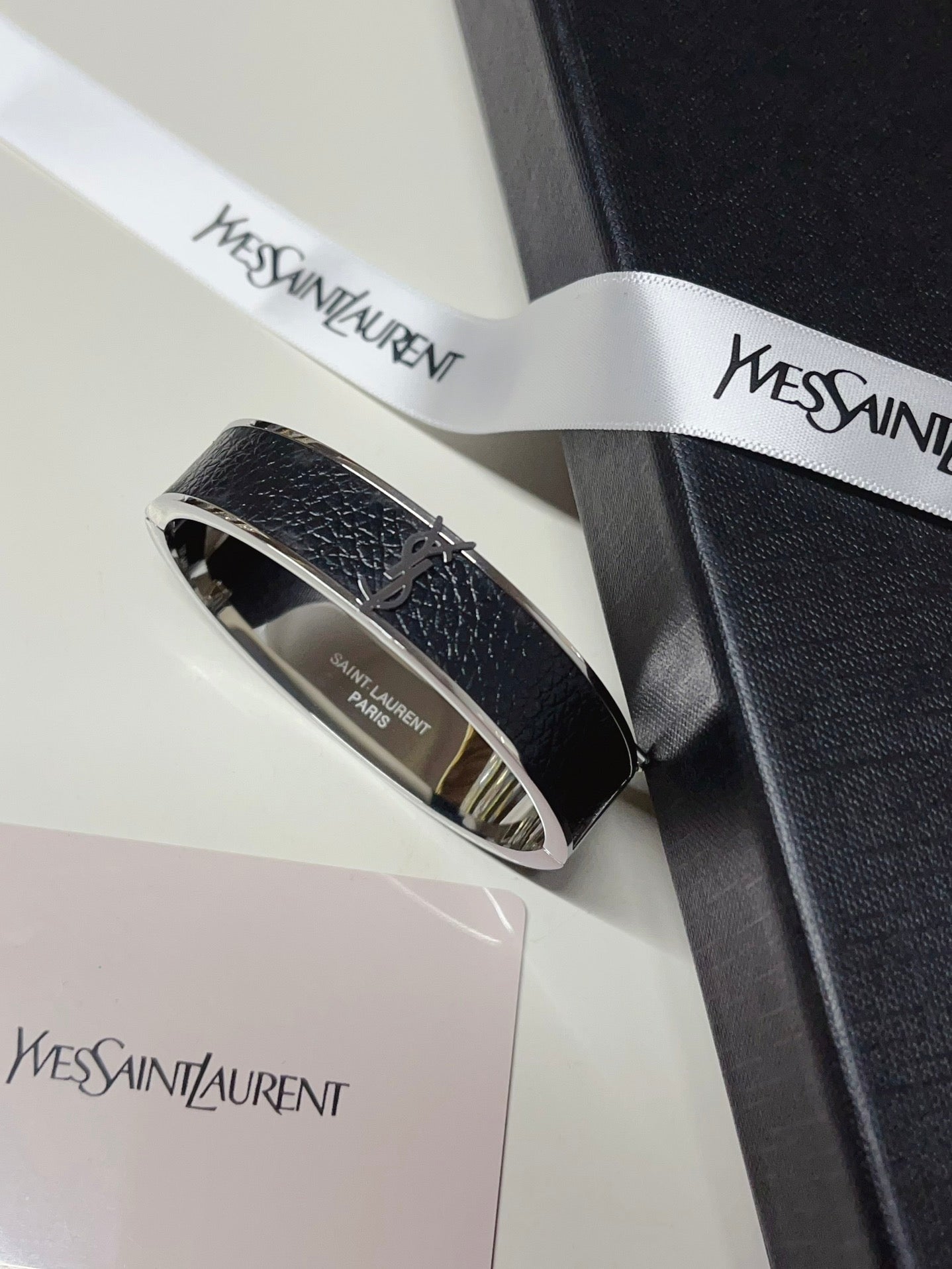 Engraving Leather and metal bracelet