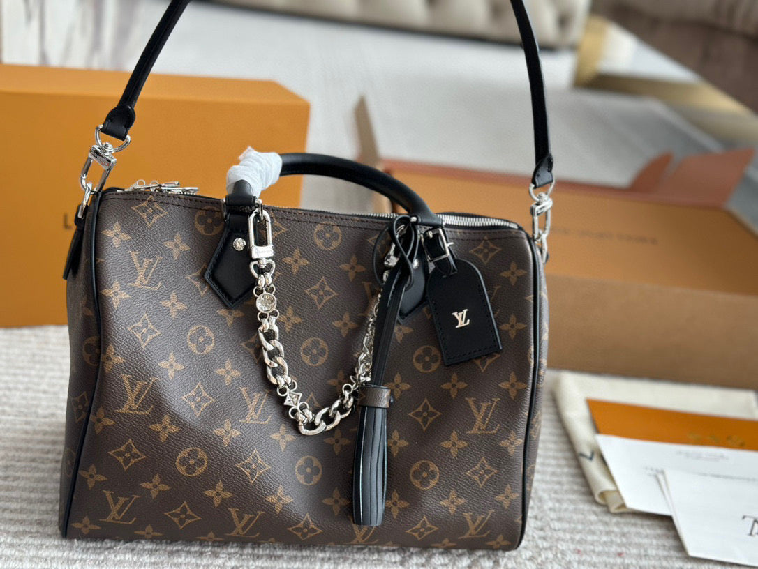 Vintage Trendy Leather Pillow Bag