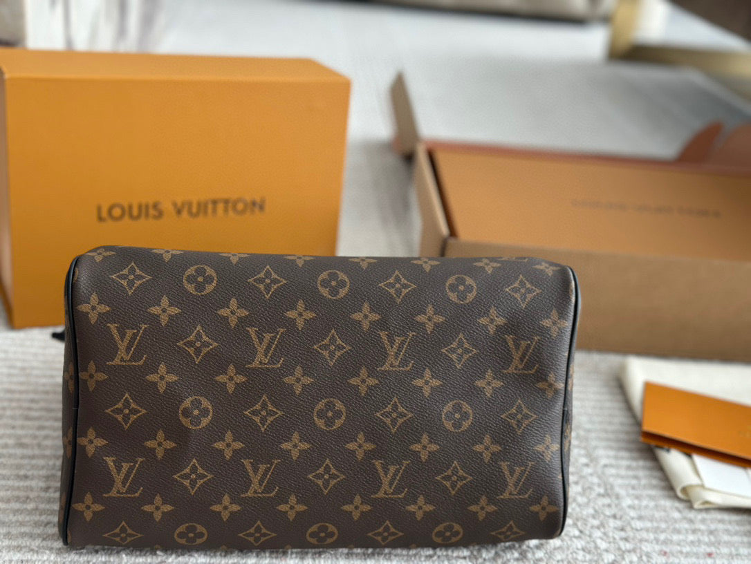 Vintage Trendy Leather Pillow Bag