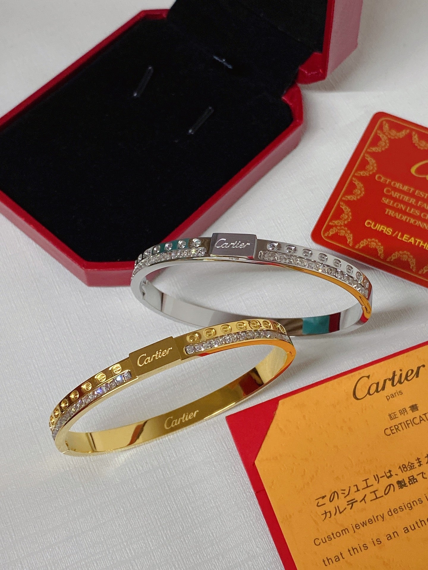 Classic diamond bracelet