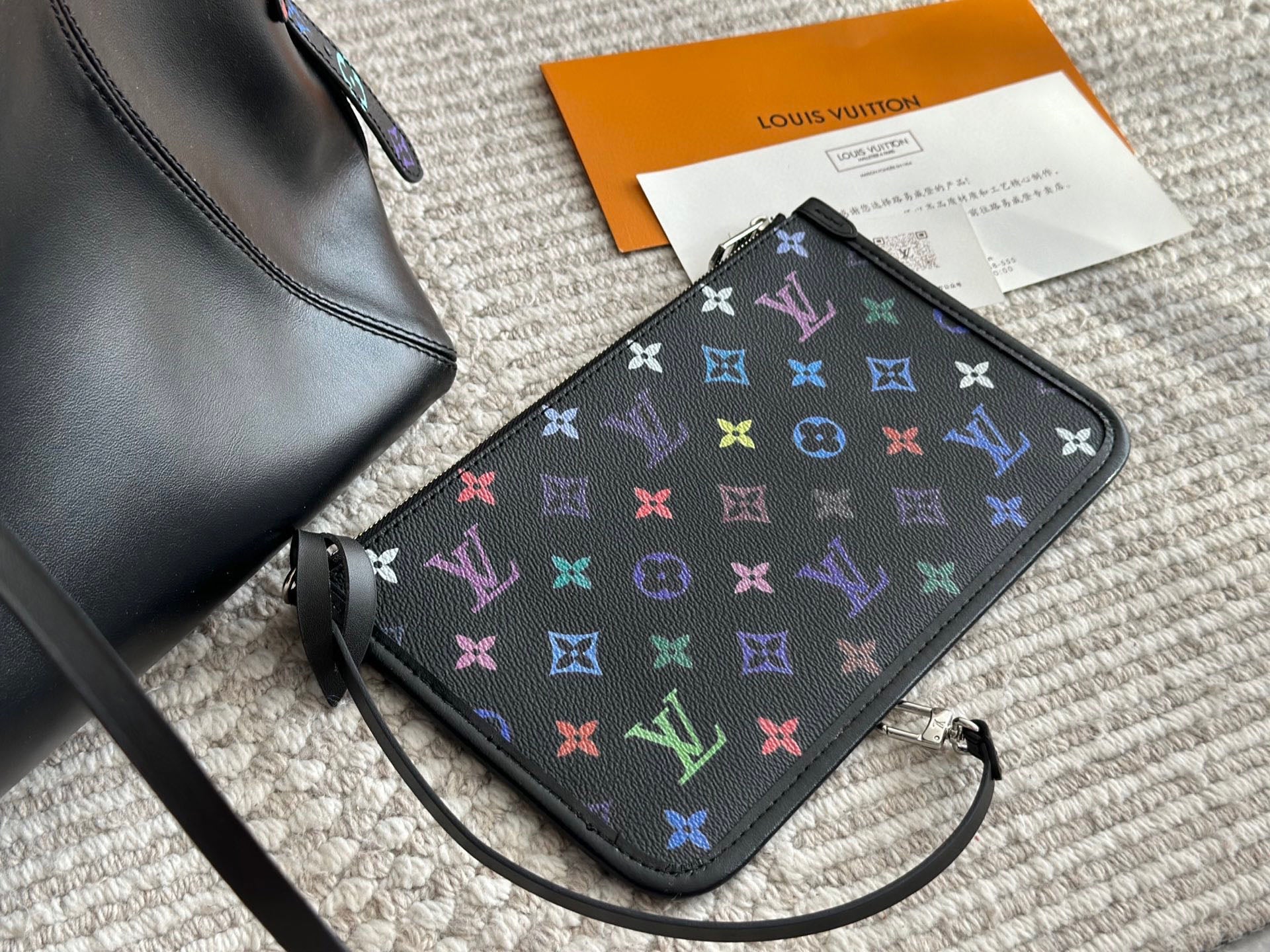 Black Leather Chain Handbag